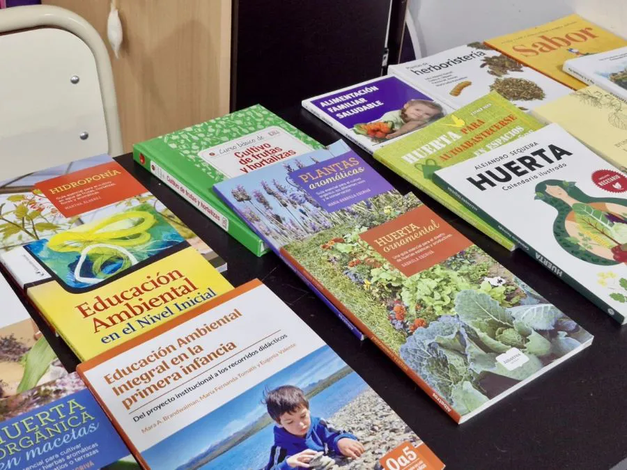 photo_5087205762601693459_y