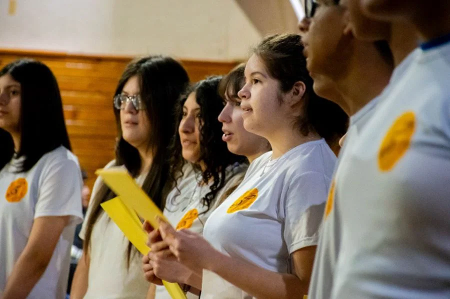 photo_5095891264514755619_y