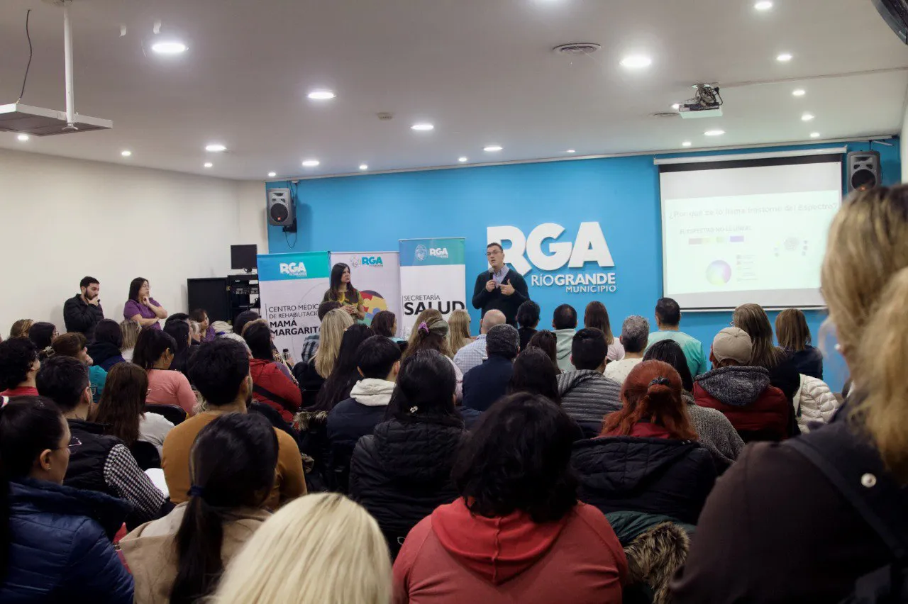 Se desarrolló en Río Grande el Conversatorio Interdisciplinario sobre Autismo (1)
