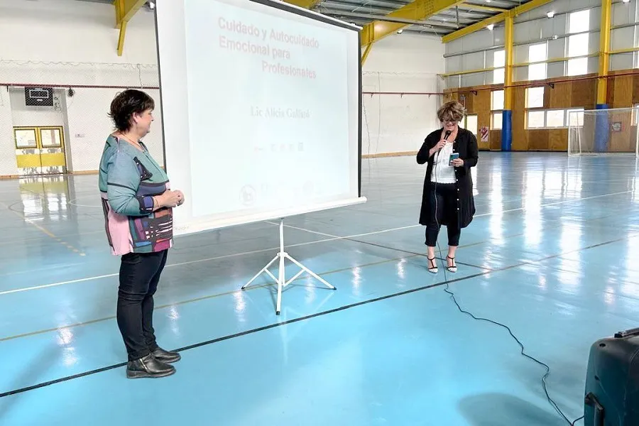 Se desarrolló el taller “Autocuidado Emocional” por el Día de la Salud Mental (1)