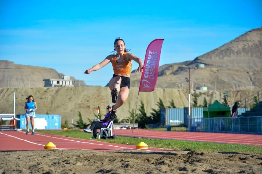 photo_4922788487455944613_y