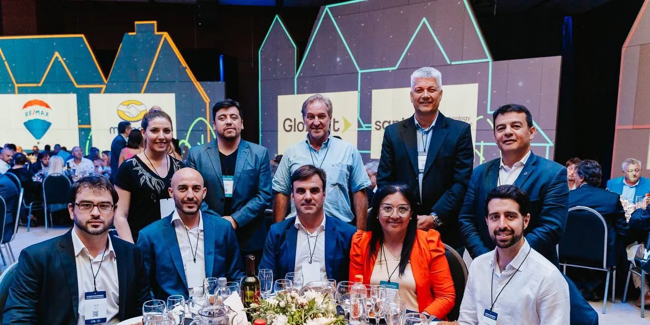 Tolhuin participó de La Noche de los Intendentes de todo el país en Córdoba