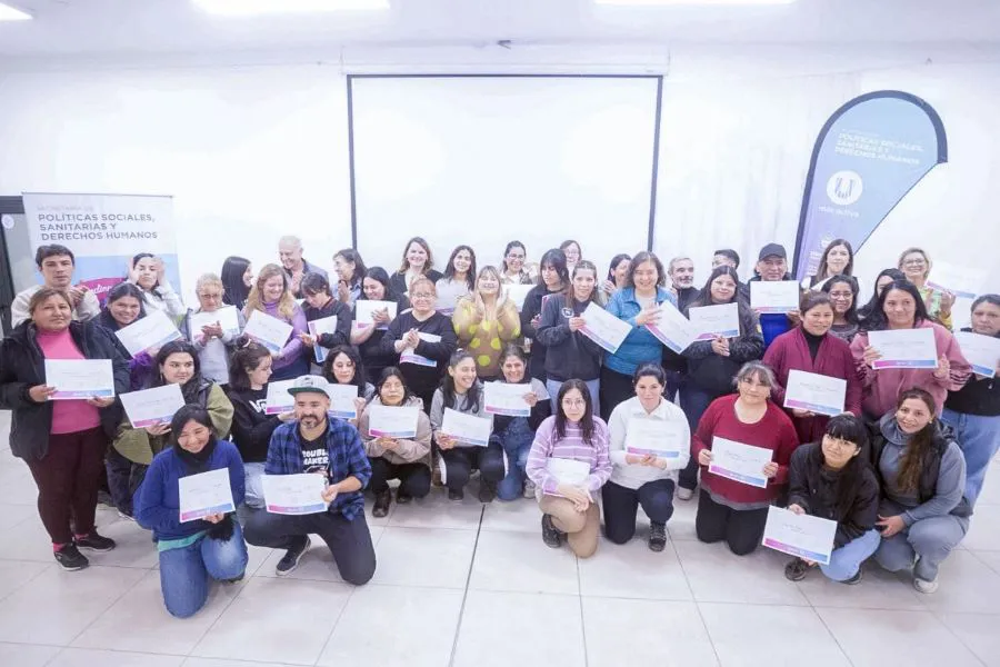 photo_5104862347385745998_y