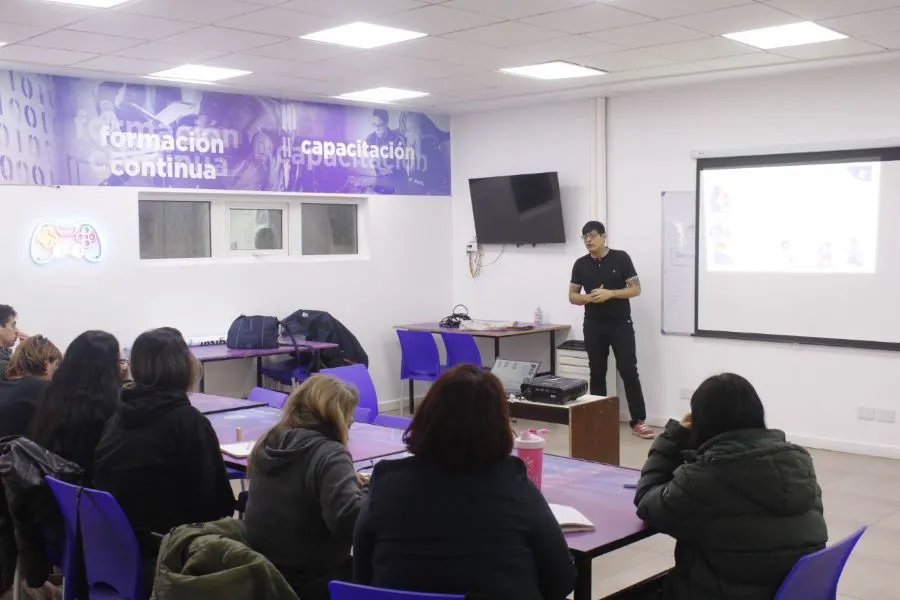 photo_4922961454378889177_y