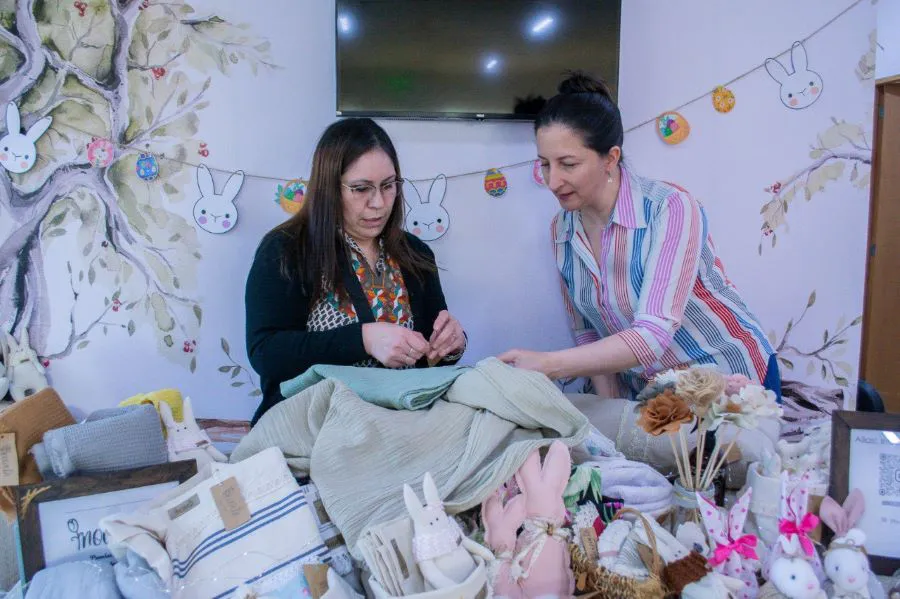 photo_4900380981647749218_y