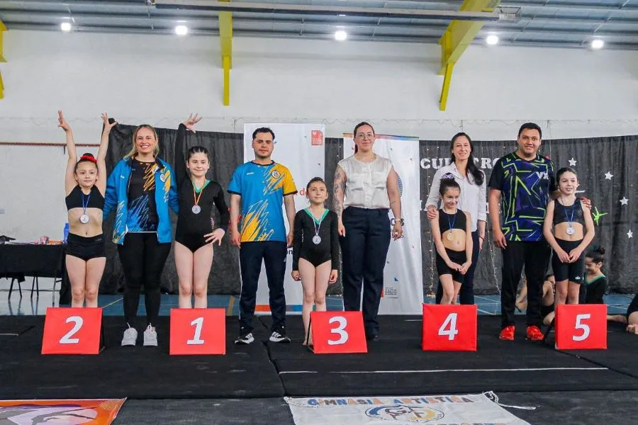 photo_5001273508646030166_y