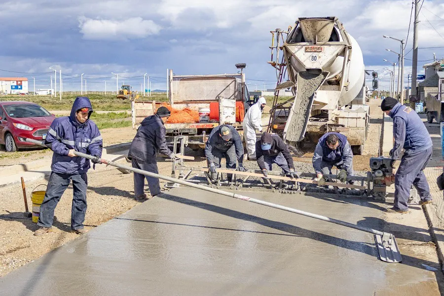 Comenzaron los trabajos de pavimentación sobre calle Ernesto Guevara
