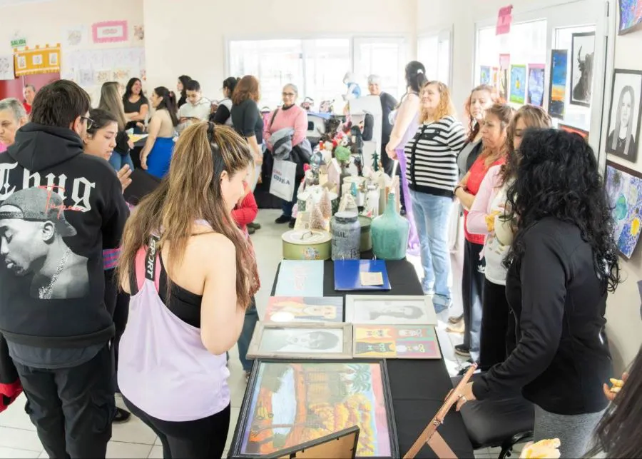 photo_4981256220857535327_y