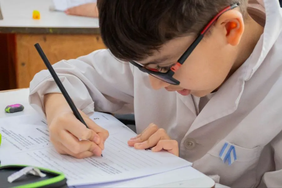 photo_4938453972649970508_y