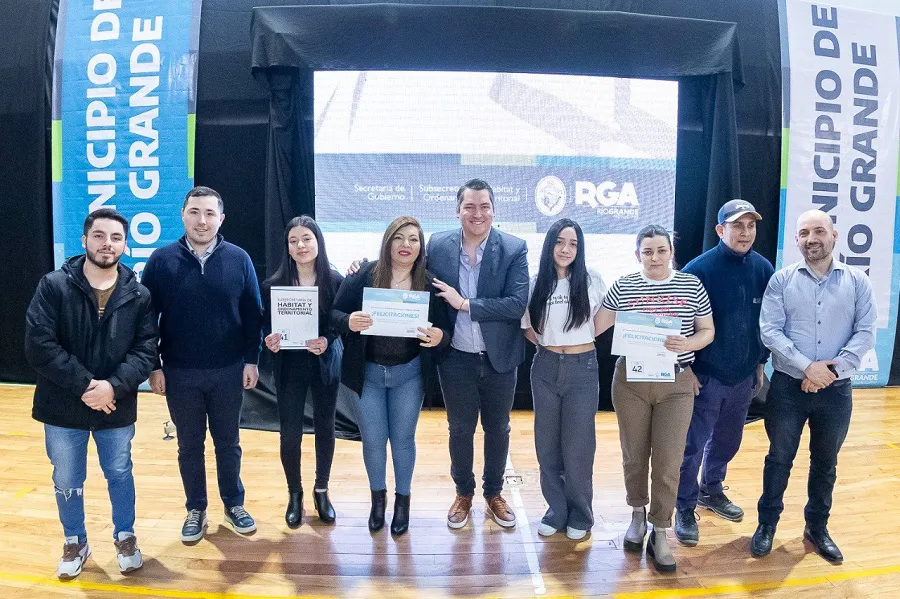 55 nuevas familias riograndenses cuentan con un terreno con servicios en la ciudad  (2)