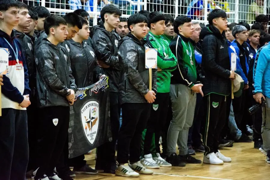 photo_4979234906165063443_y