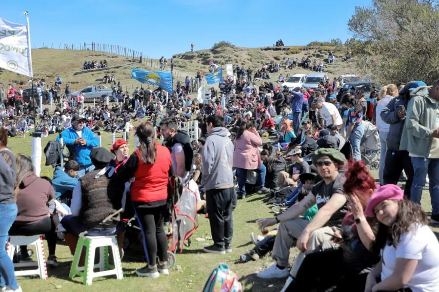 photo_4940957981533211399_y