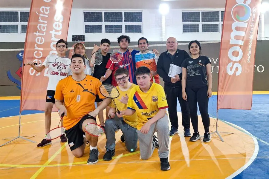 photo_5156786423230213971_y