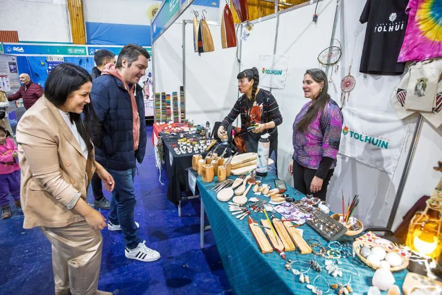 photo_5129940906243984176_y