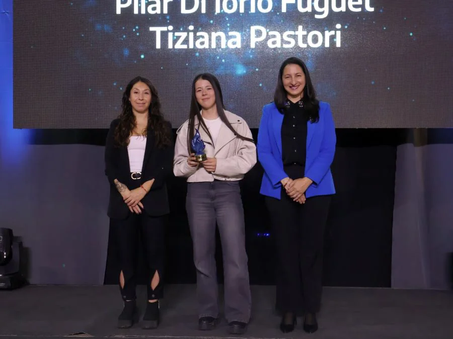 photo_5098141290506947702_y