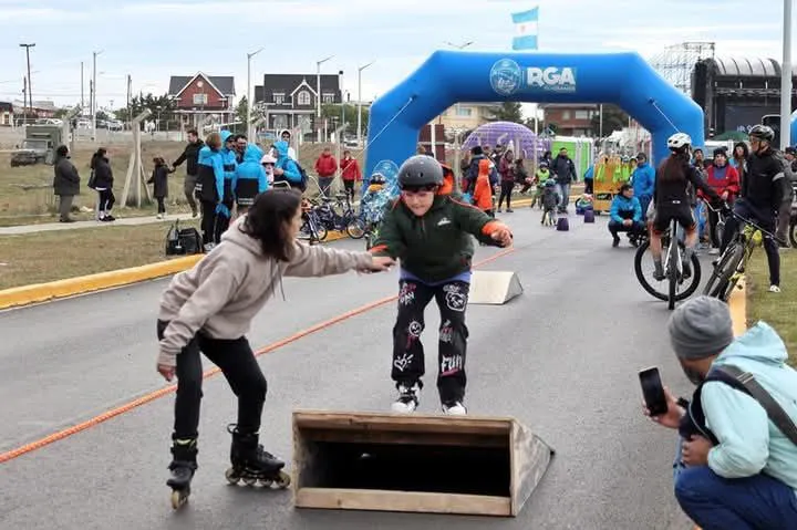 photo_5095852420826770914_x