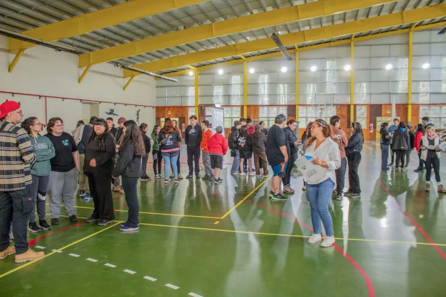 photo_4996876763506257533_y