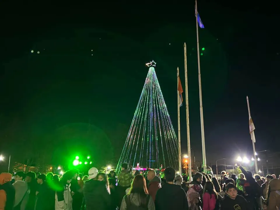 photo_5010483868443806495_y