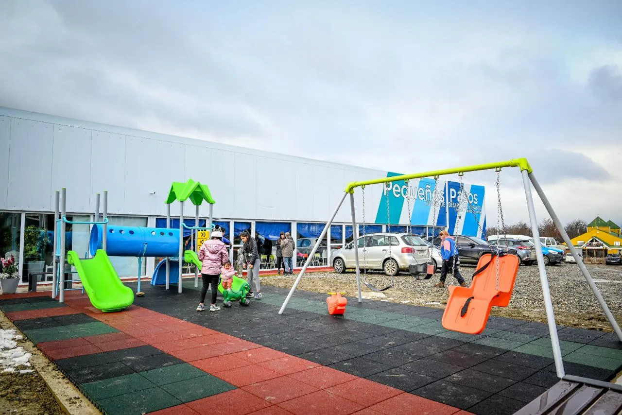 Quedó inaugurada la Plaza Amigable del Centro de Desarrollo Infantil “Jorge Brito” (2)