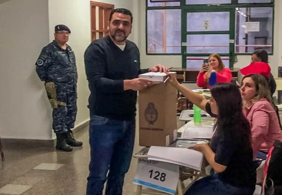 Vuoto convocó a todos los vecinos a las urnas a votar este domingo