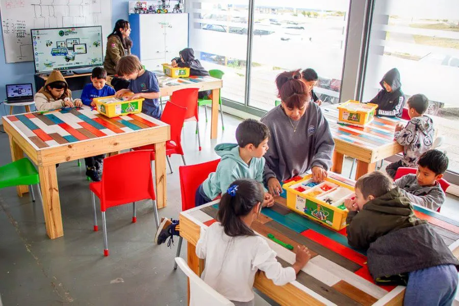 photo_4927071669365443451_y