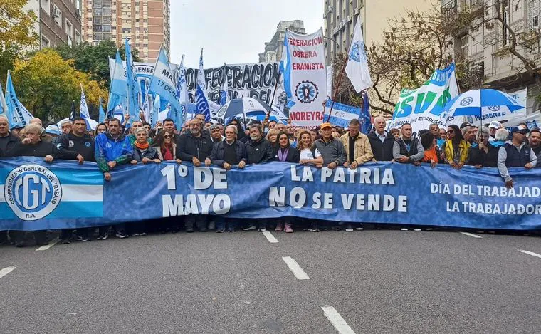La CGT ratificó el paro del 9 de mayo y acusó al Gobierno de hacer un ajuste brutal