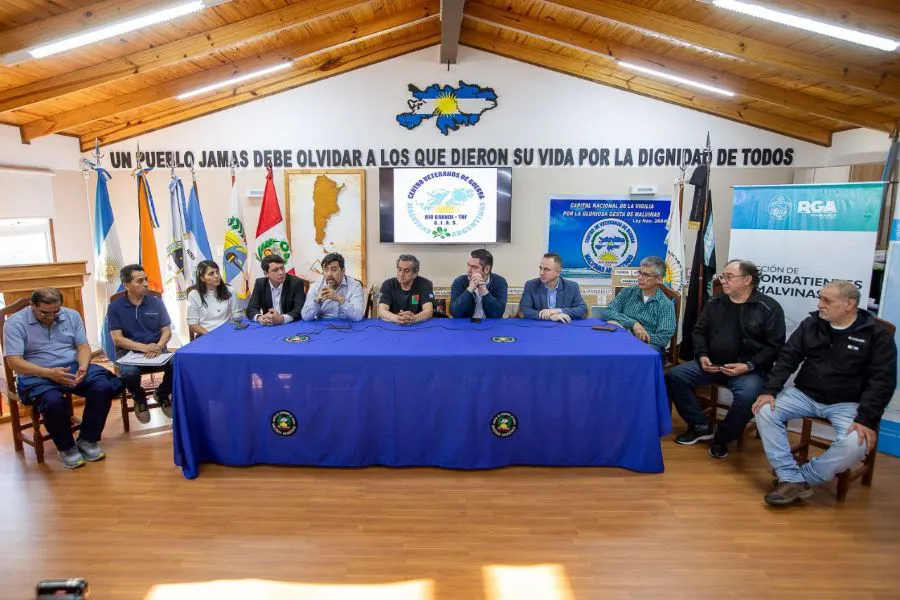 photo_5165901486293626488_y