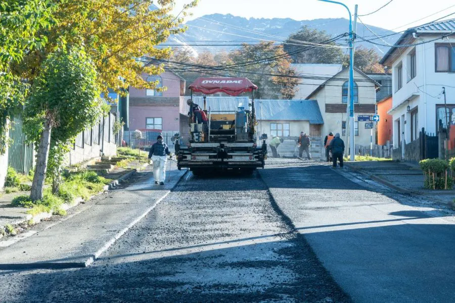 photo_5165934540361936761_y