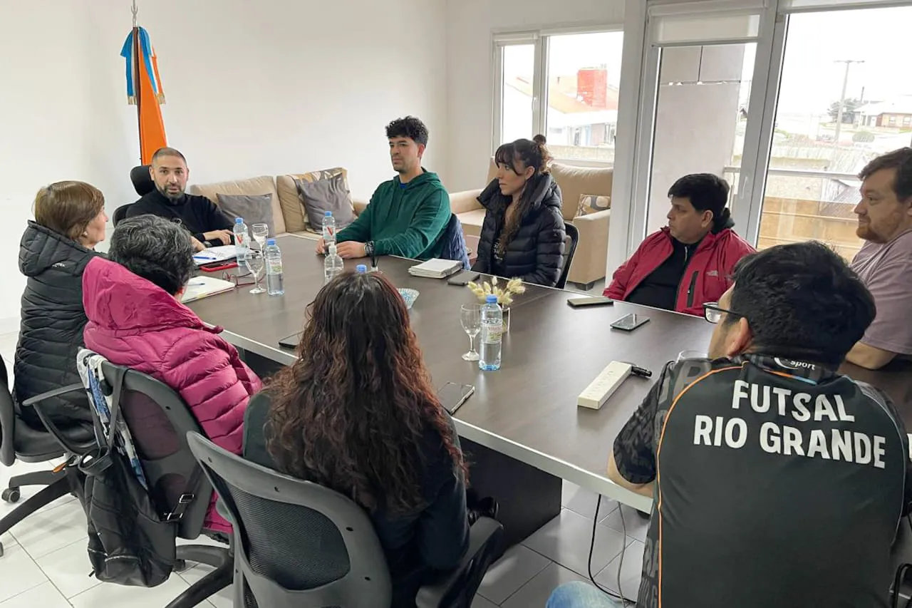 photo_4947719651622760104_y