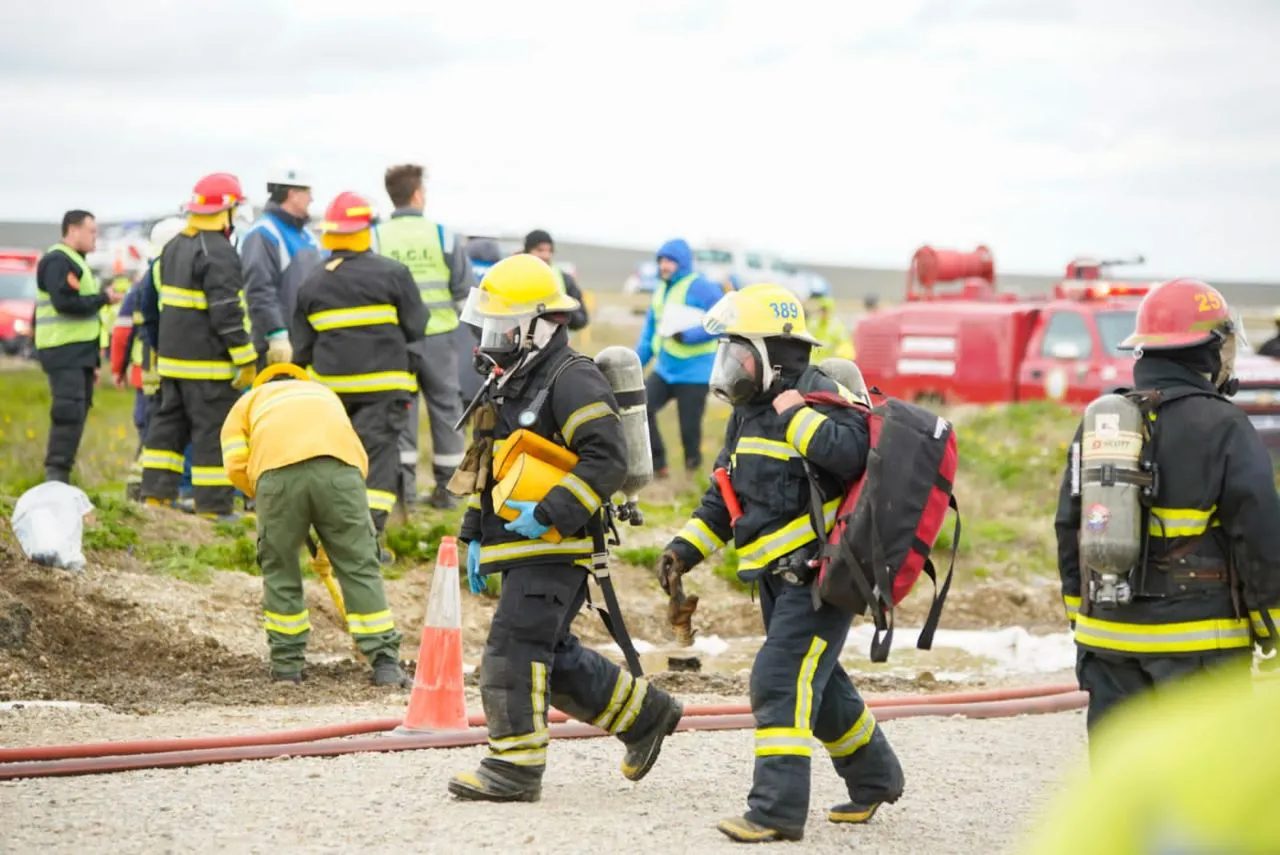 Se llevó adelante un simulacro de un violento accidente con heridos sobre la Ruta 3 (7)