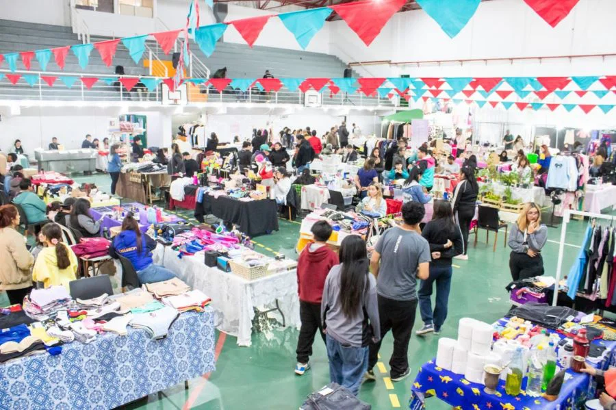 photo_5091707966368451526_y