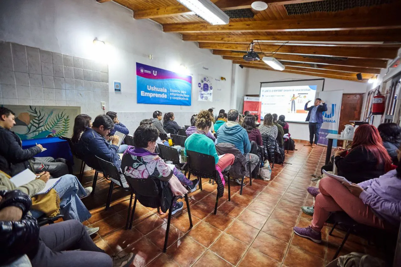 Se brindó una capacitación en “Identidad de Marca” a emprendedores de Ushuaia