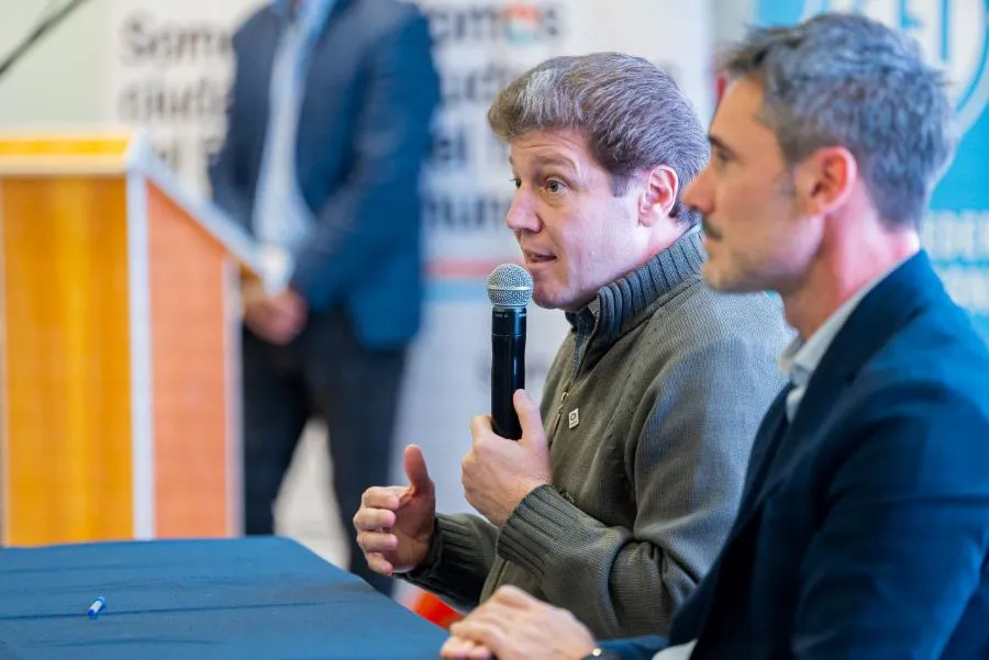 photo_5019471817651367670_y