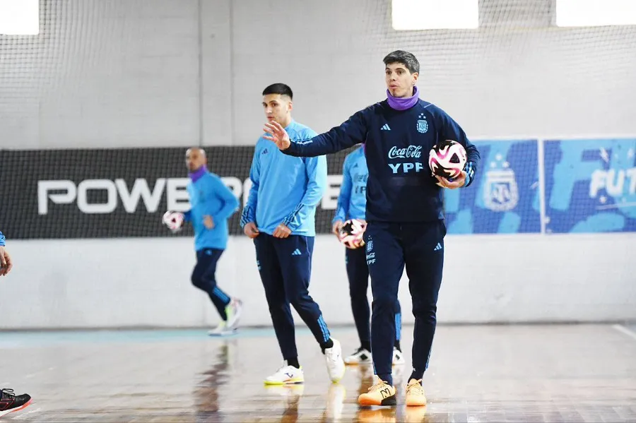 El DT de la Selección Argentina de Futsal, Matías Lucuix brindará un campus y charla