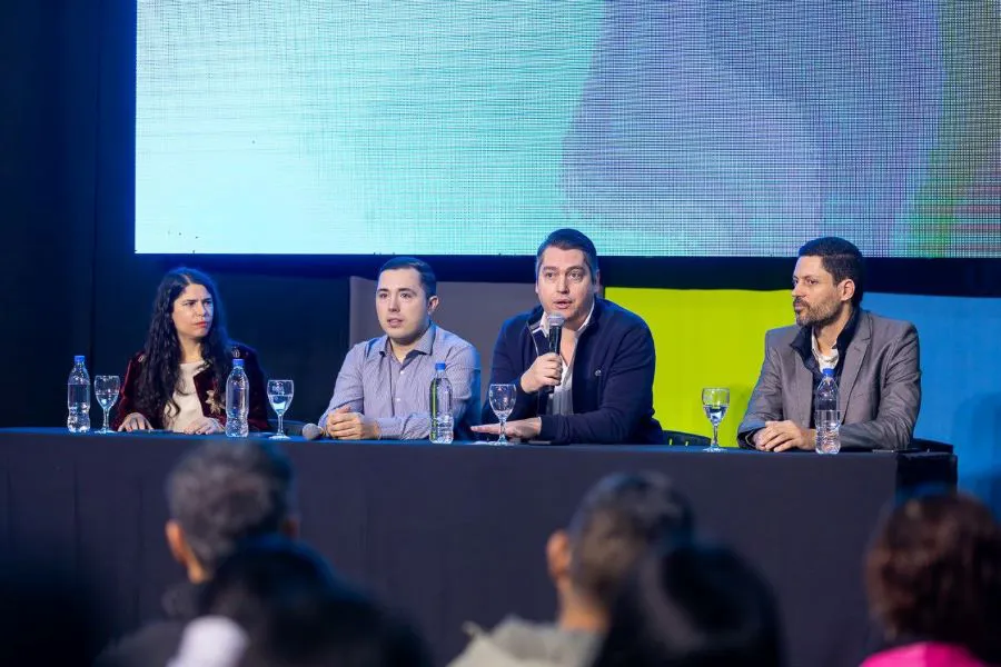 photo_5033138175953973435_y