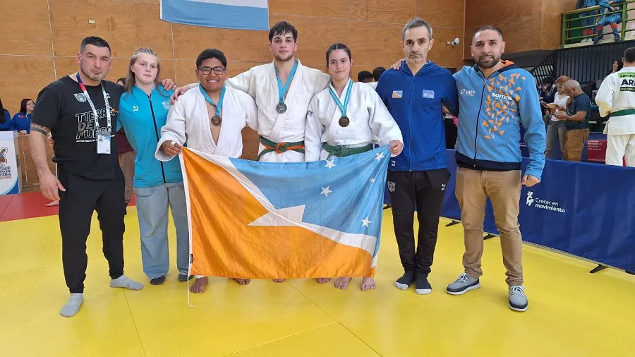 Nueva medalla dorada en los Juegos de la Araucanía por Renata Godoy (3)