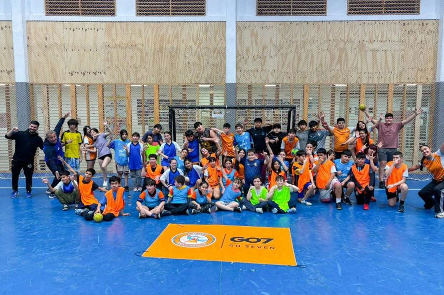 Una gran cantidad de chicos participaron del ‘Mini Handball’