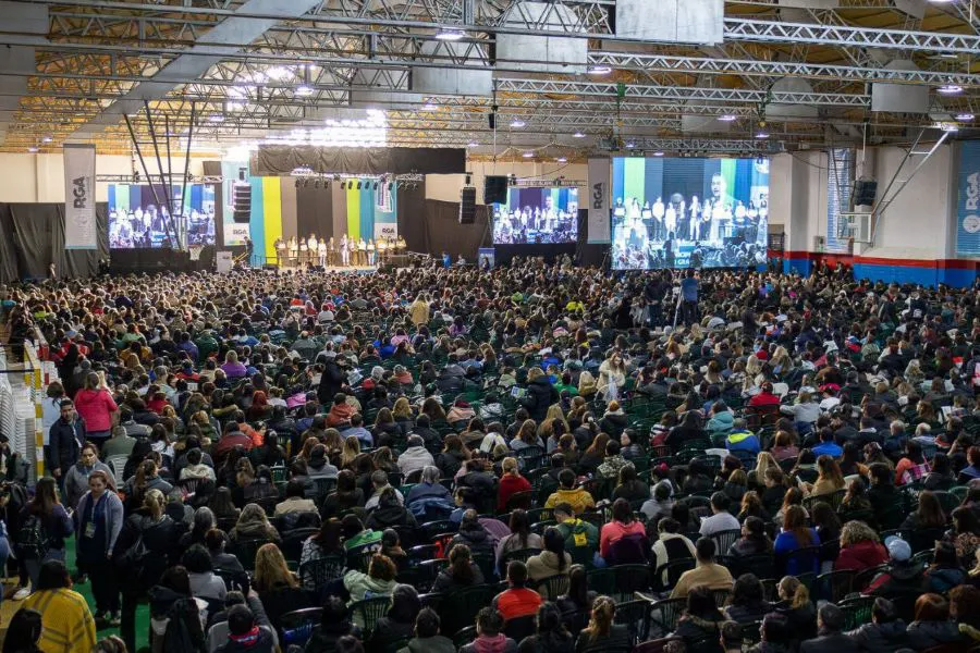 photo_5019286760395485148_y