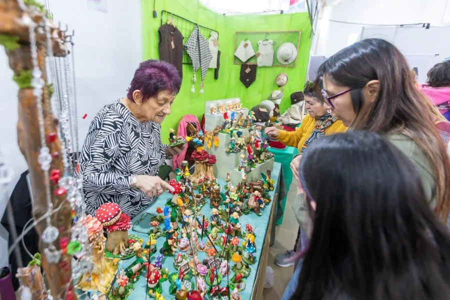 photo_5078271040920071832_y