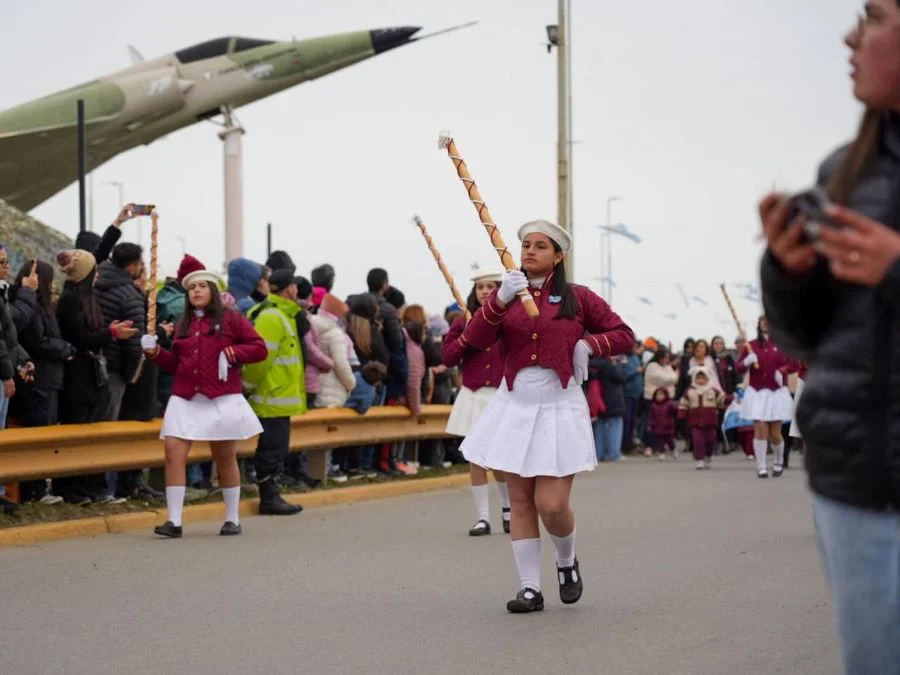 photo_5075674157667781672_y