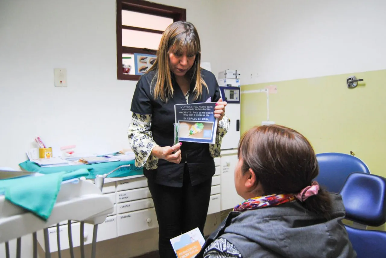 Jornada odontológica para pacientes con diabetes en el hospital de Río Grande