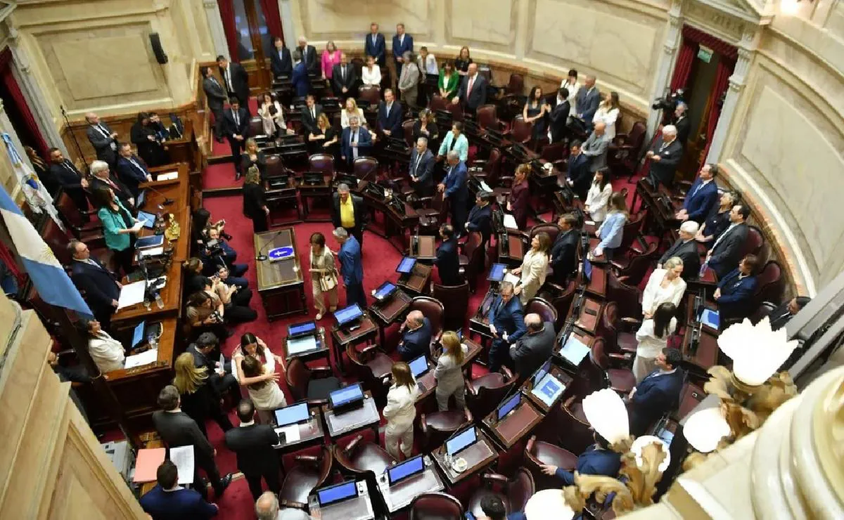 76aea462-53d7-4a54-b11e-218b06c2b920