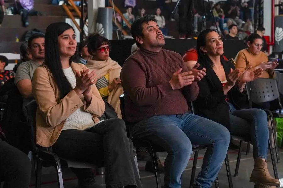 photo_5163406883388763841_y