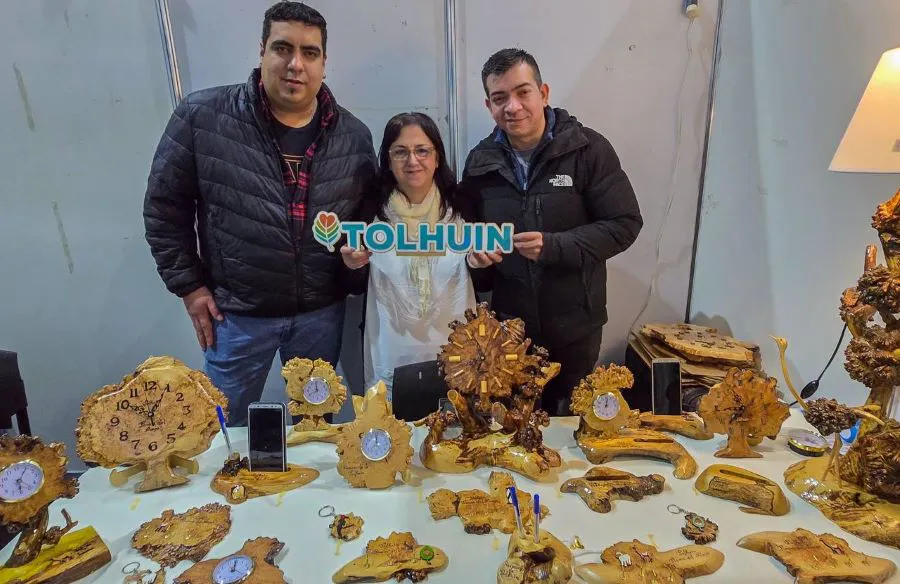 photo_5080259911425834232_y