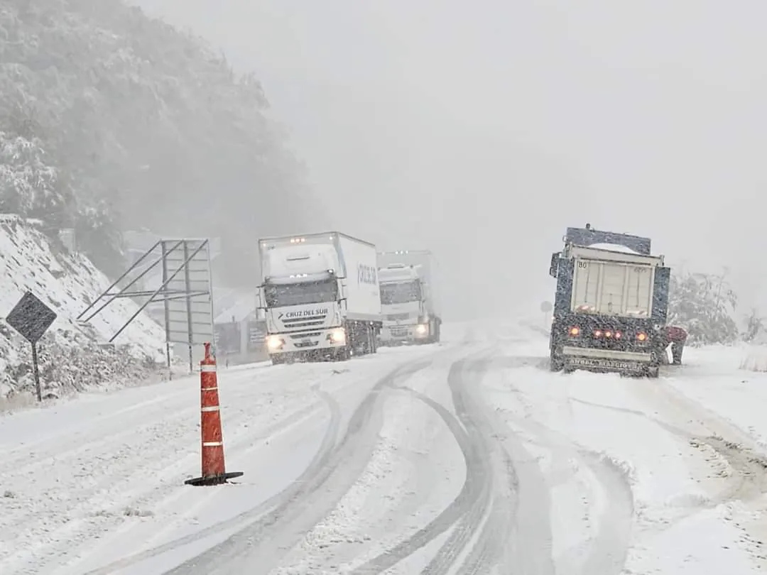 Restringen la circulación de camiones por la Ruta N°3 durante el fin de semana largo
