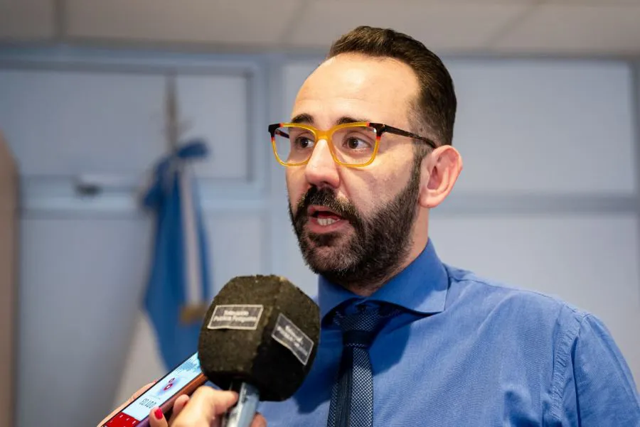 photo_5051041167306763775_y