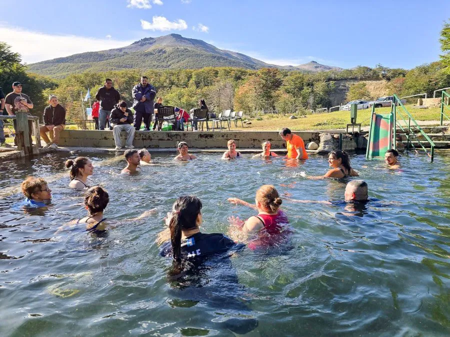 photo_5104832016326701065_y