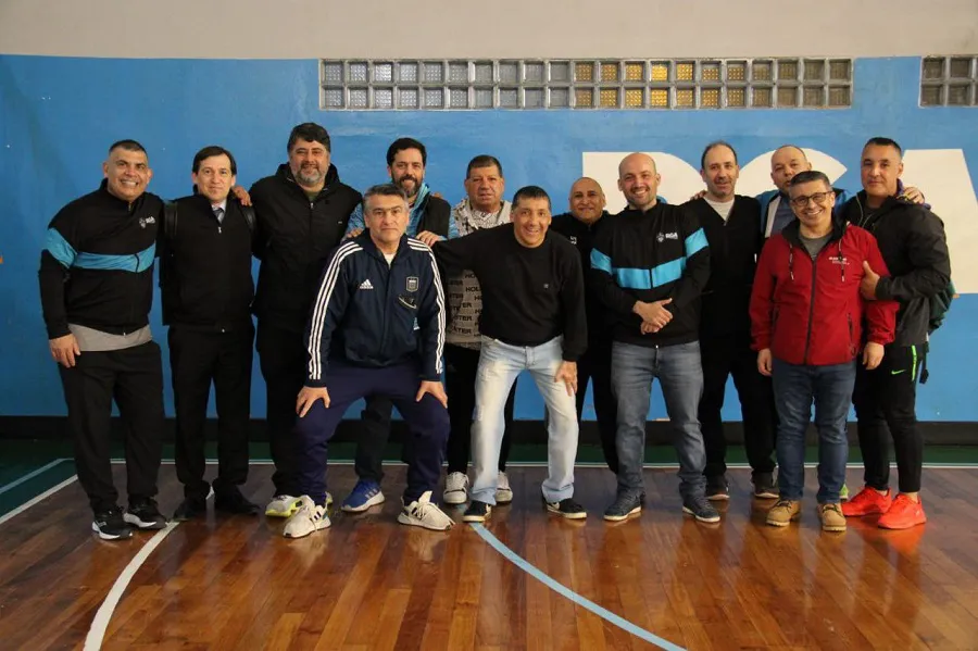 Leyendas del Futsal Fueguino serán homenajeadas este sábado en Río Grande