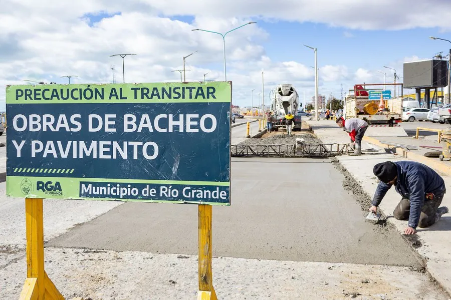 Avanza el plan de bacheo sobre diversos sectores de la ciudad de Río Grande