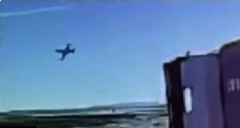 Se conoció el video del momento en que el avión se estrellara a poco de su despegue